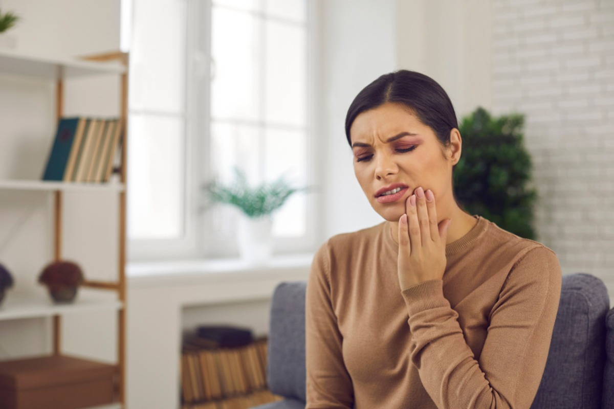 serious toothache warning signs